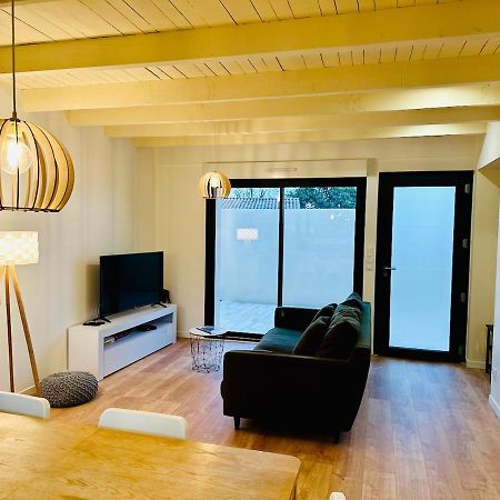 La Halte Occitane - Classe 3 Etoiles - Pour 6 Personnes, 3 Chambres, Parking, Terrasse, Tout Inclus Montauban Eksteriør billede