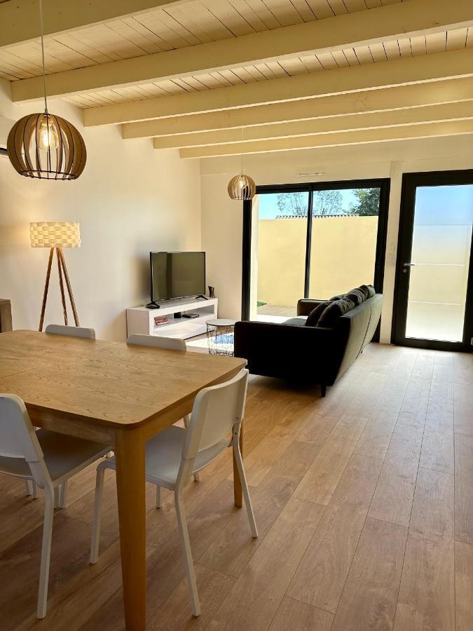 La Halte Occitane - Classe 3 Etoiles - Pour 6 Personnes, 3 Chambres, Parking, Terrasse, Tout Inclus Montauban Eksteriør billede