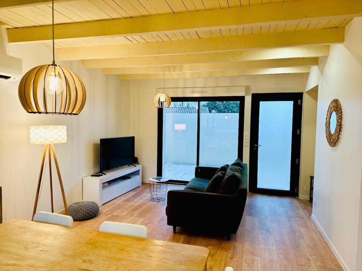 La Halte Occitane - Classe 3 Etoiles - Pour 6 Personnes, 3 Chambres, Parking, Terrasse, Tout Inclus Montauban Eksteriør billede